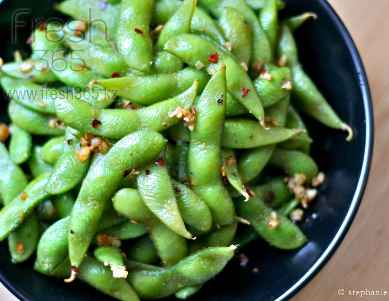 Варенные соевые зеленые бобы Эдамаме / Edamame boiled green soy beans