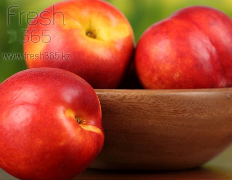 Нектарины желтые / Nectarines Yellow